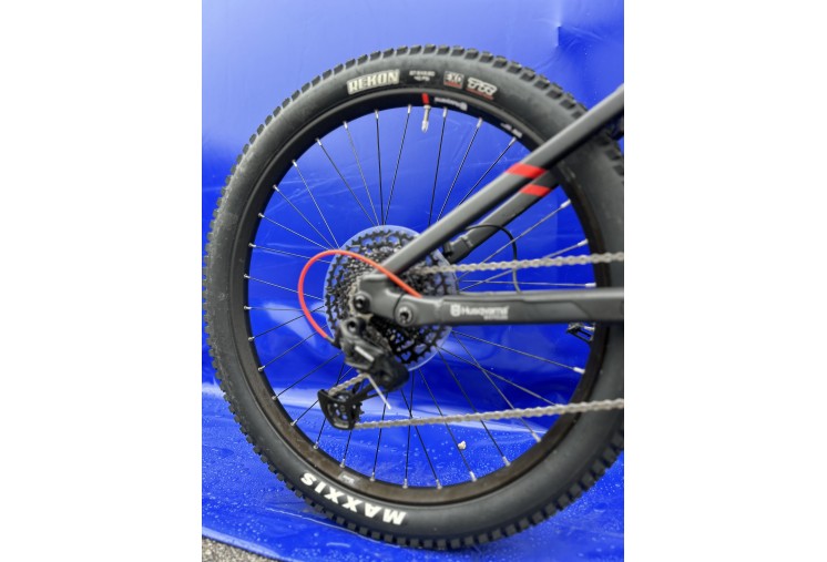 Husqvarna Mountain Cross 6
